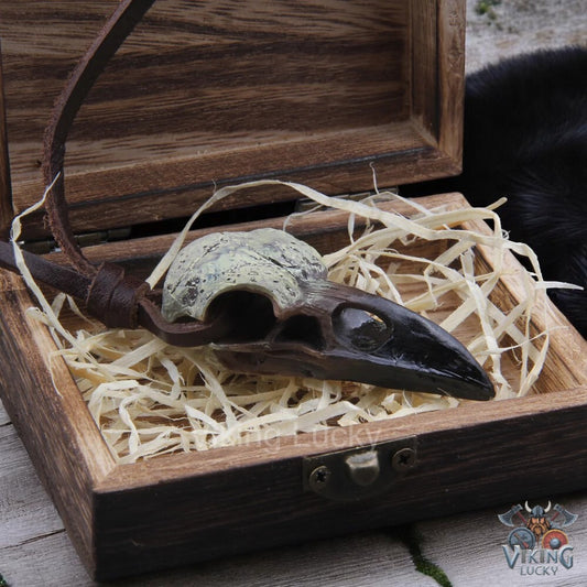 Gothic Raven Skull Necklace – 3D Resin Crow Pendant with Leather Cord
