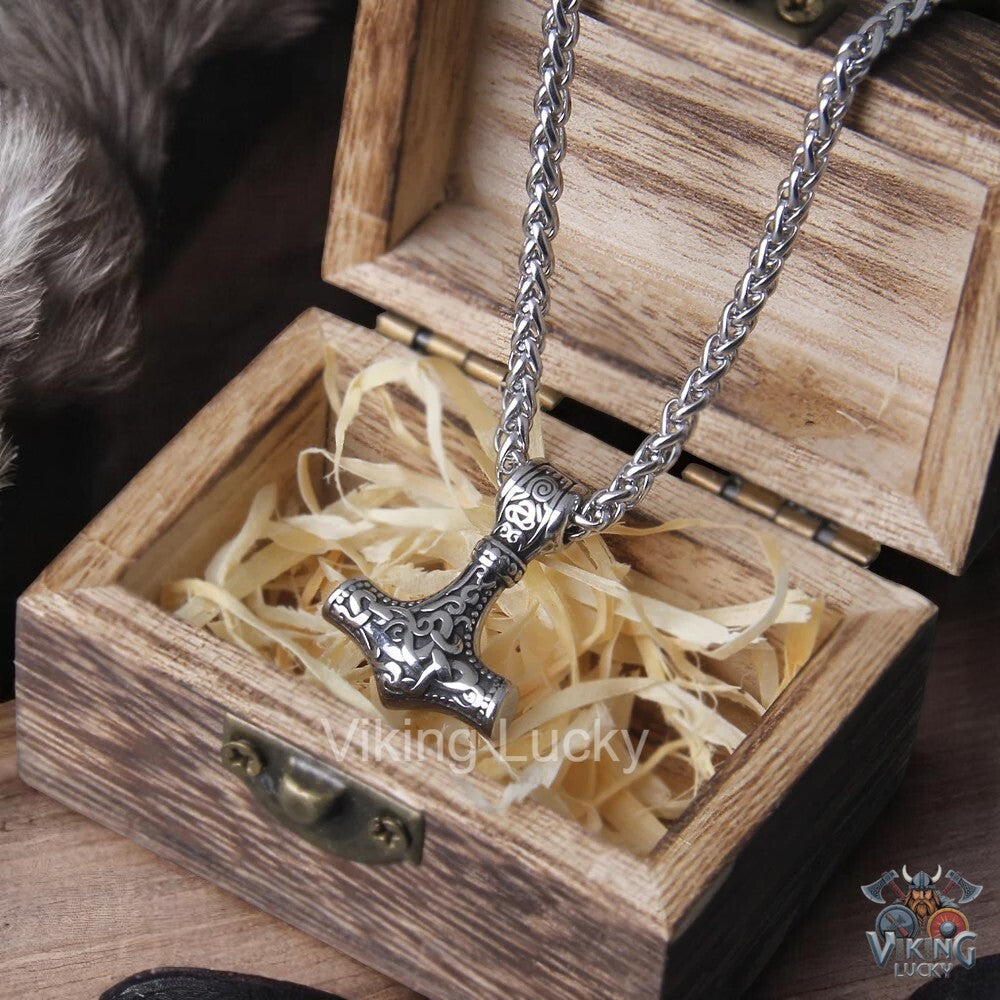 Norse Mjölnir Pendant Necklace – Small Thor’s Hammer Viking Jewelry