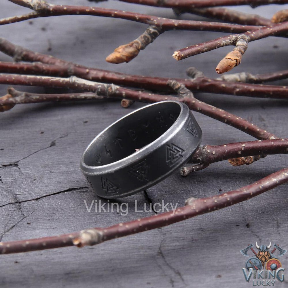 Stainless steel Valknut Ring with engraved Norse symbol, Viking men’s mythology band