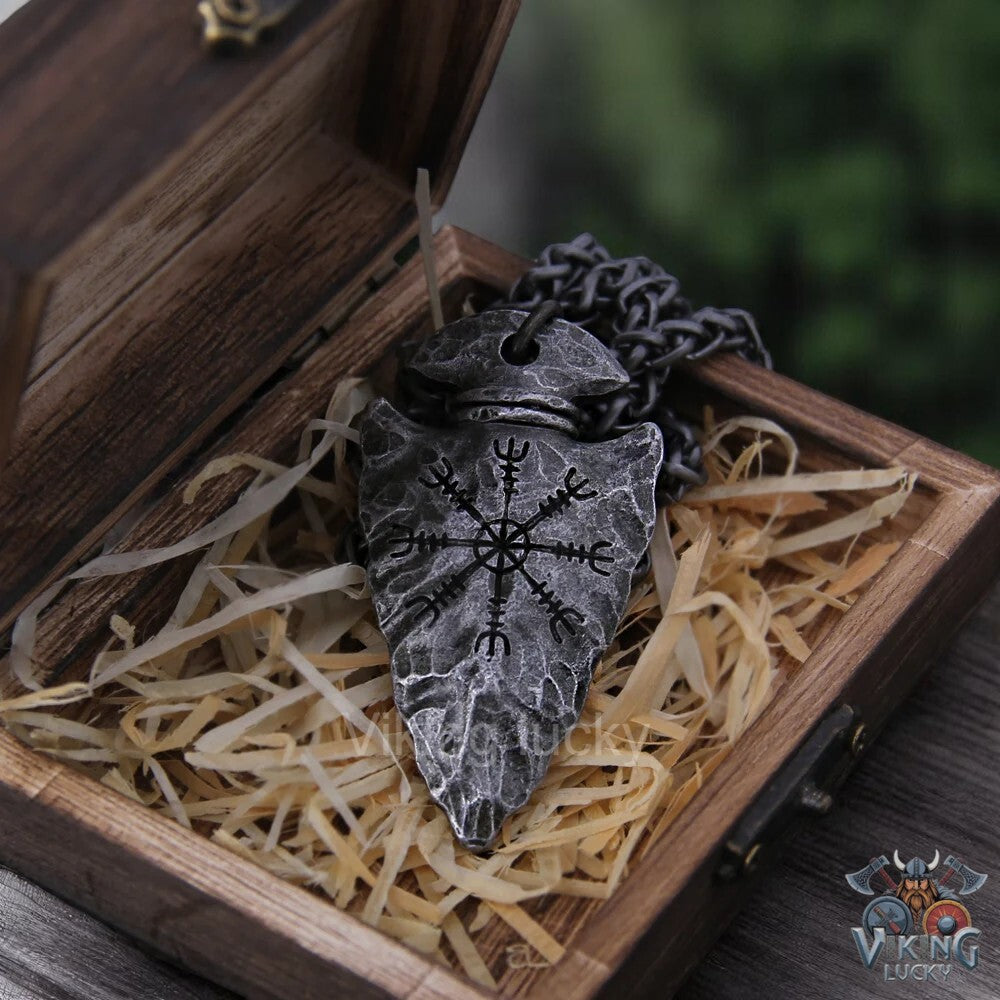 Viking-Spearhead-Pendant-Necklace-Helm-of-Awe-Rune-Norse-Amulet-with-Stainless-Steel-Chain