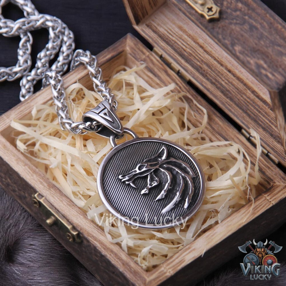 Viking Wolf Pendant Necklace in classic silver keel chain