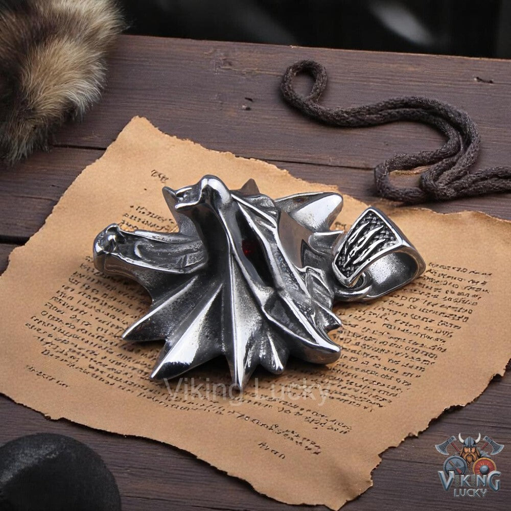 Viking-Wolf-Pendant-Necklace_Stainless-Steel-Norse-Symbol-Close-View